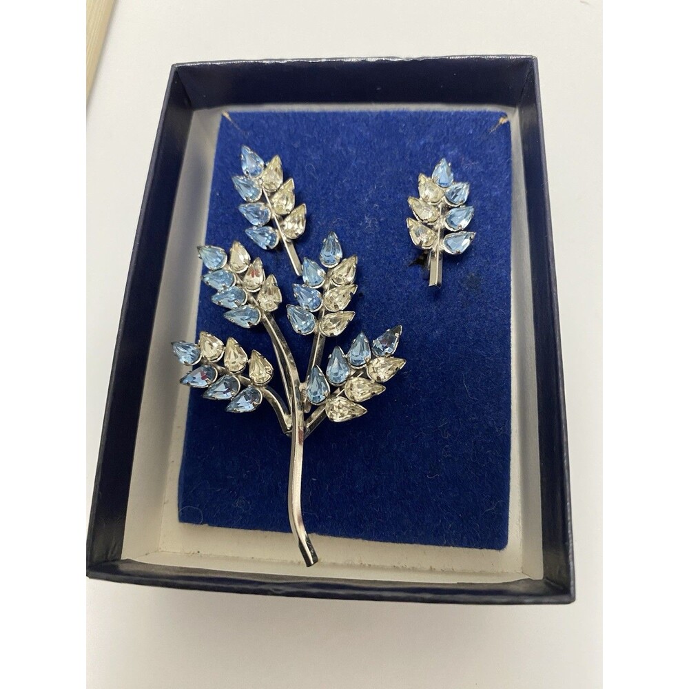 Vtg Signed Star-Art Sterling Blue and Clear Rhinestone Floral Brooch Earring set